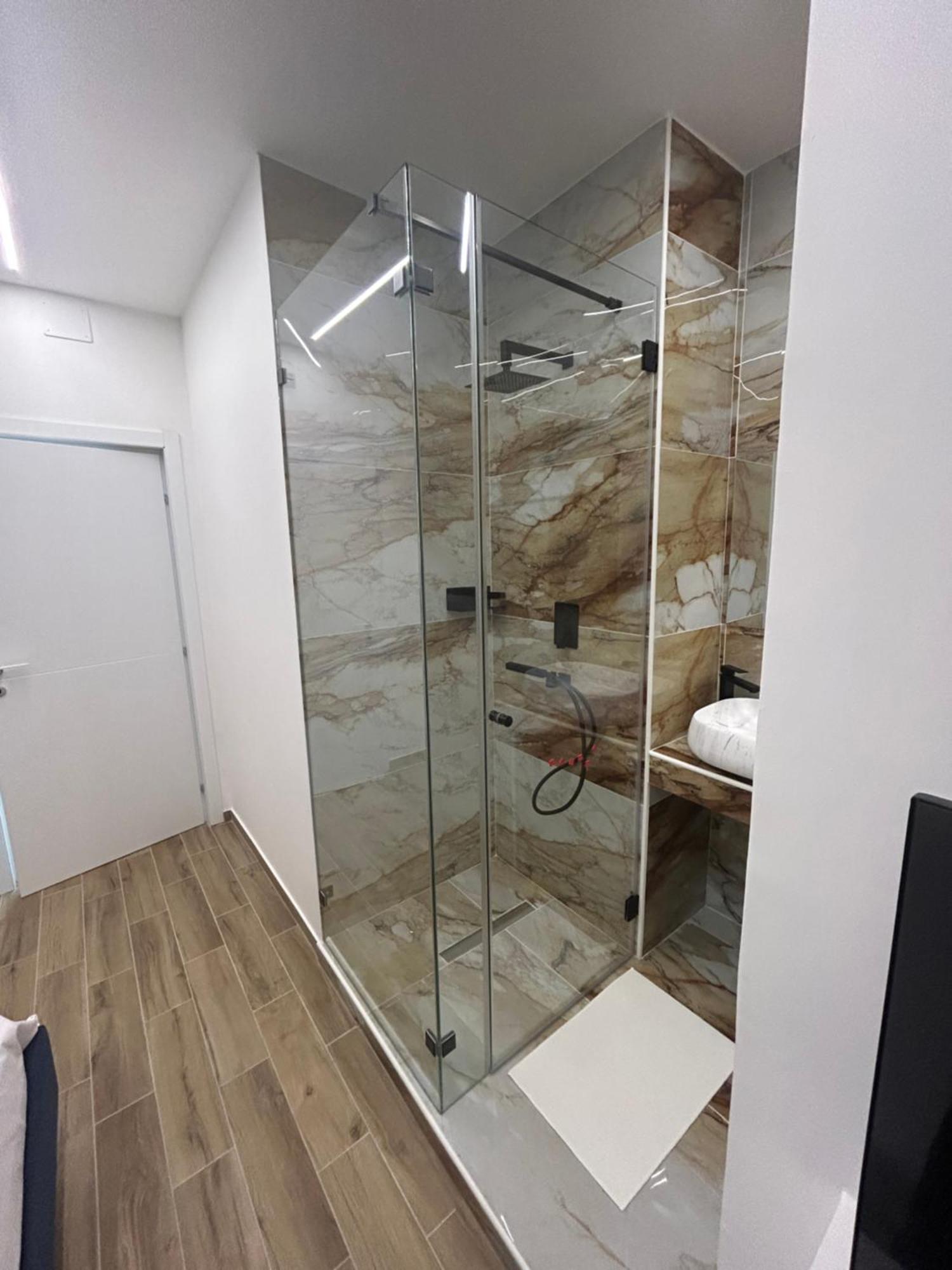 Sistra 12 Bed & Breakfast คาตาเนีย ภายนอก รูปภาพ
